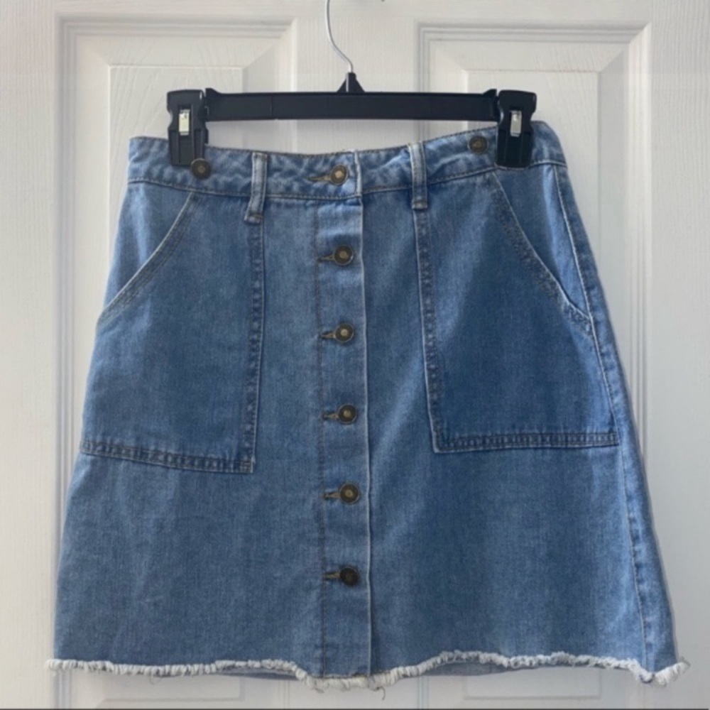 SHEIN Button-Up Denim Blue Jean Mini Skirt w/Pockets Women’s Size MEDIUM - Picture 12 of 13